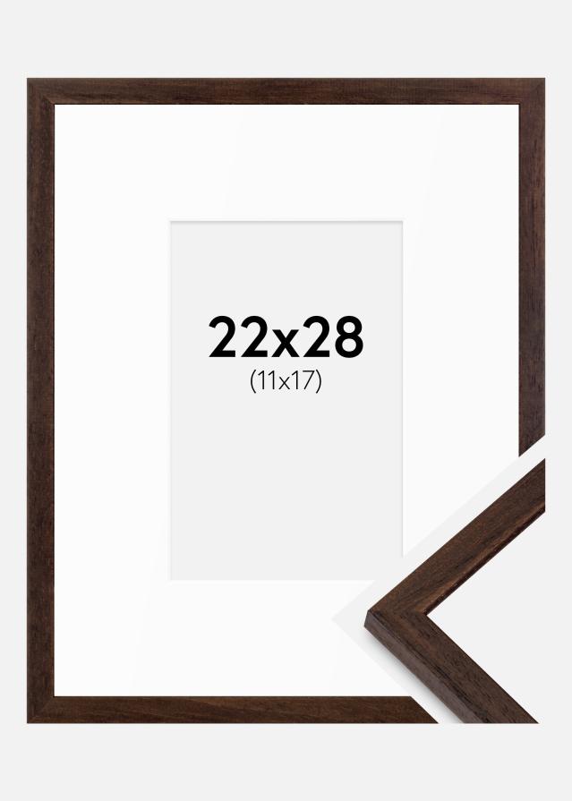 Cadre Edsbyn Noyer 22x28 cm - Passe-partout Blanc 12x18 cm