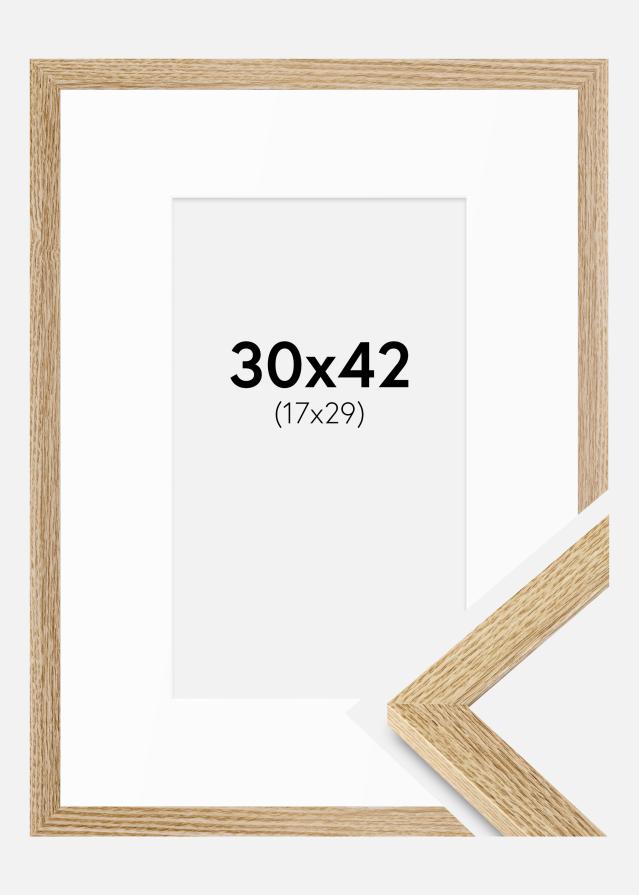 Cadre Selection Chêne 30x42 cm - Passe-partout Blanc 18x30 cm