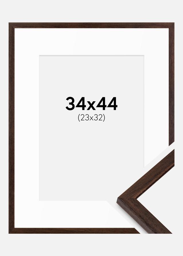 Cadre Edsbyn Noyer 34x44 cm - Passe-partout Blanc 24x33 cm