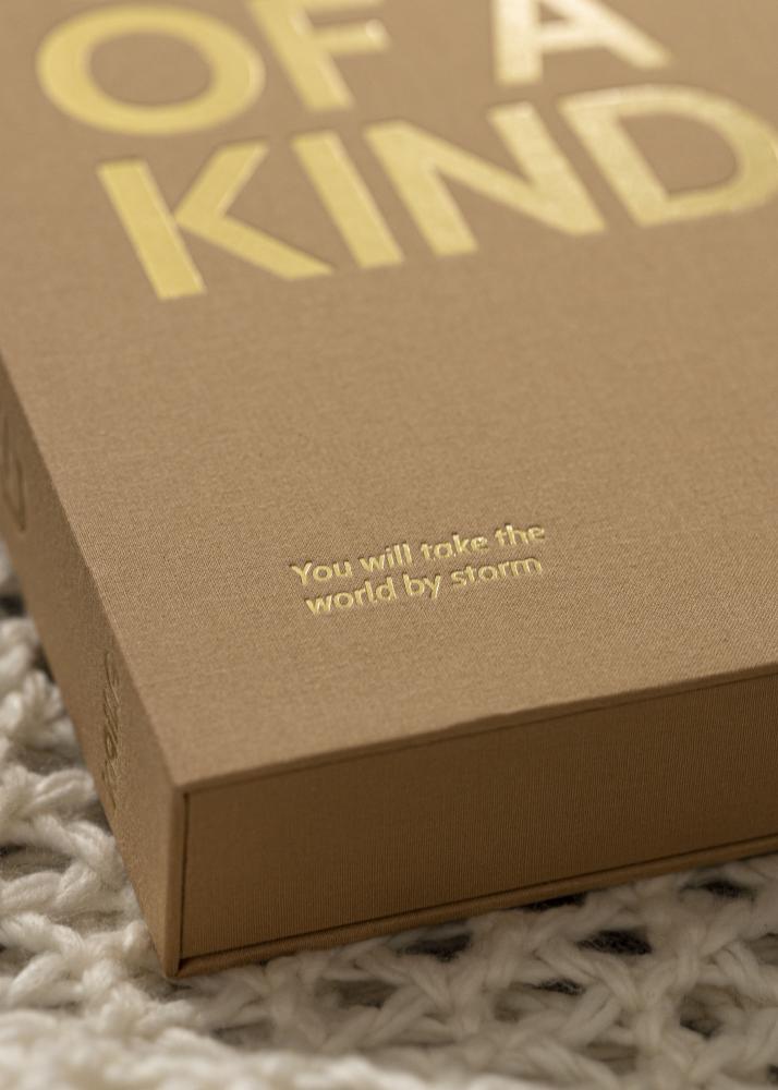 KAILA ONE OF A KIND Manilla - Coffee Table Photo Album (60 Pages Noires)