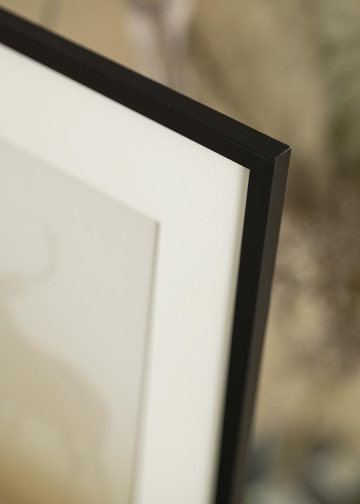 Cadre Edsbyn Noir 26x34 cm - Passe-partout Blanc 18x21 cm