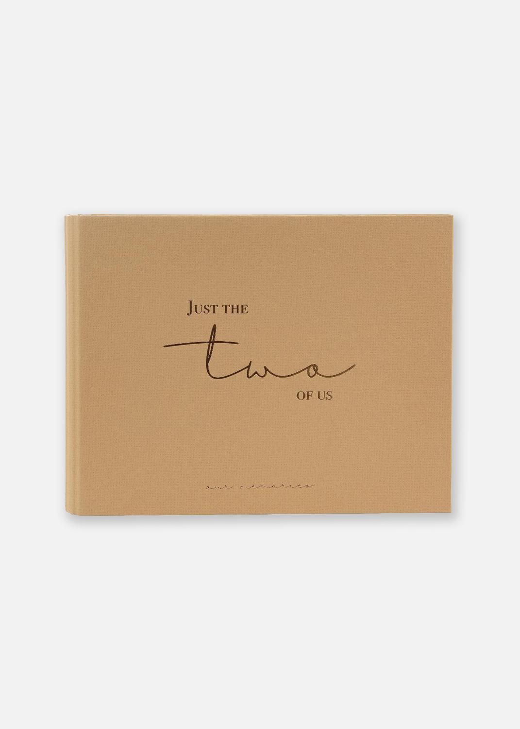 Product Image for Just the two of us Livre d'or Brun - 25x20 cm (100 pages blanches / 50 feuilles)
