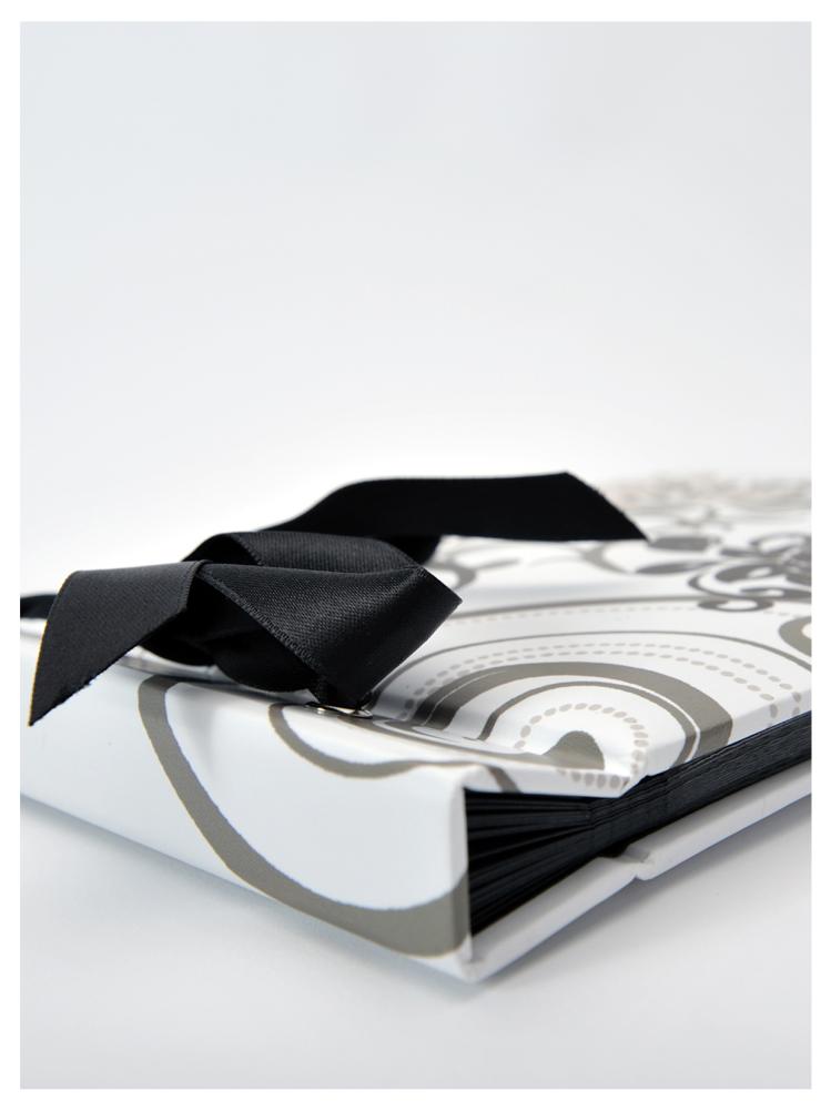 Grindy Album photo Blanc - 23,5x16 cm (40 pages noires / 20 feuilles)
