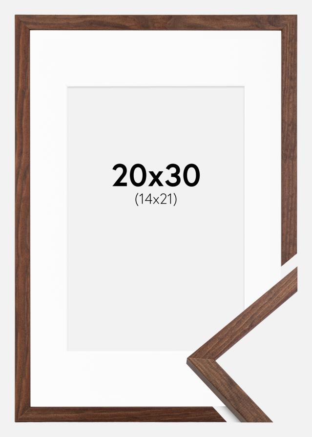 Cadre Galant Noyer 20x30 cm - Passe-partout Blanc 15x22 cm